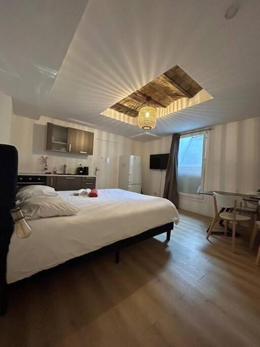 Cellar- Appartement Sous-Sol Atypique Reims Bagian luar foto
